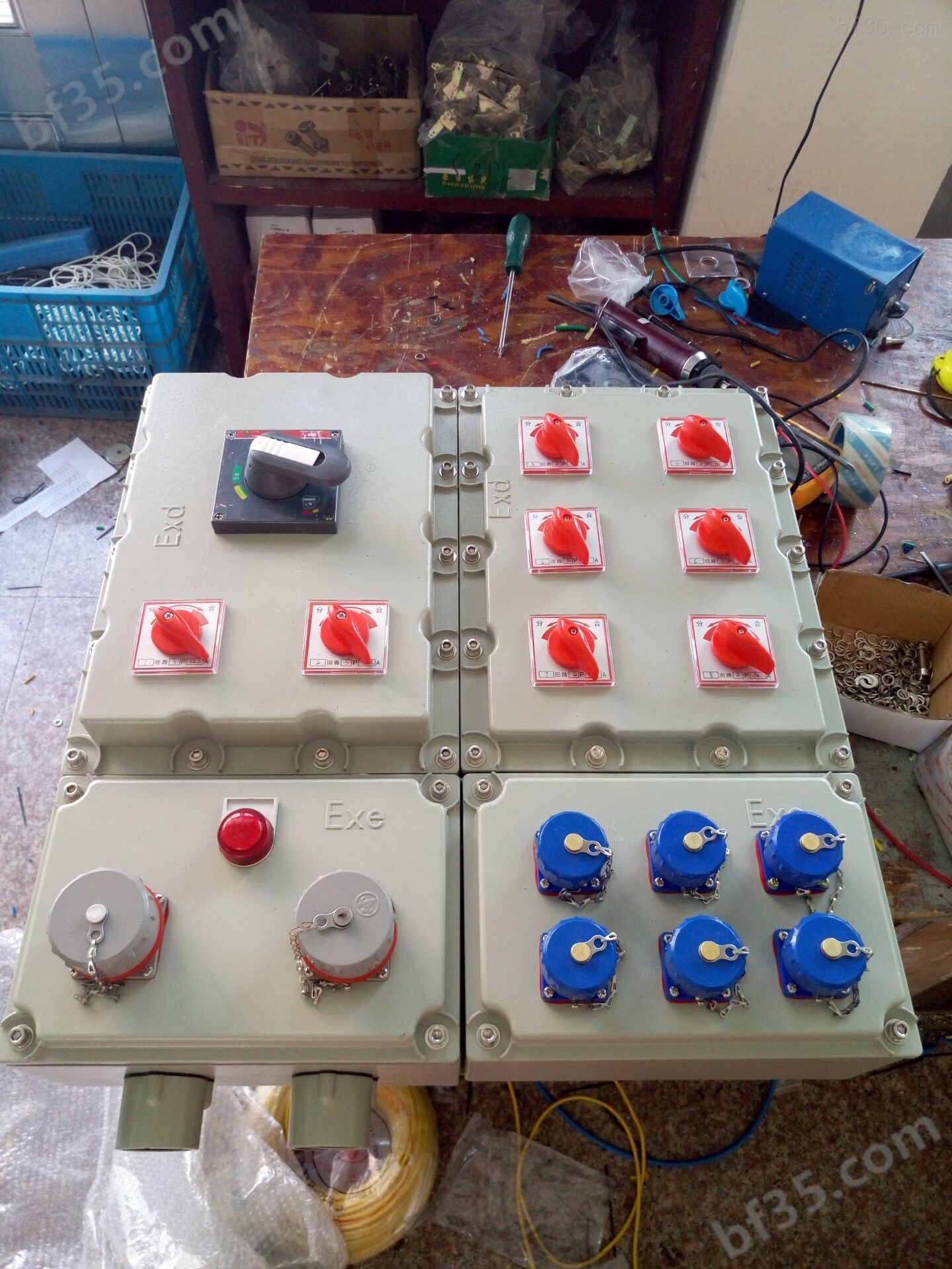 BXX-T四回路防爆检修配电箱