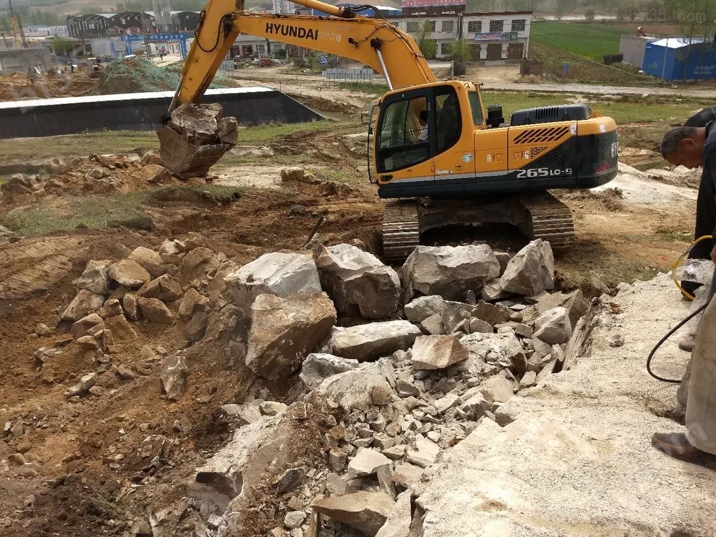 石场硬石头清除岩石致裂棒郴州原厂配件专卖